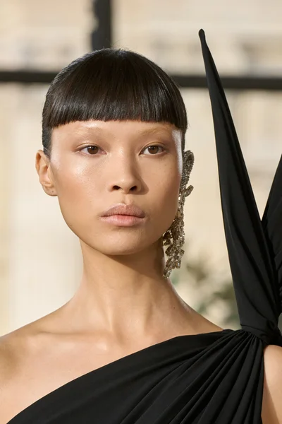 Look 75